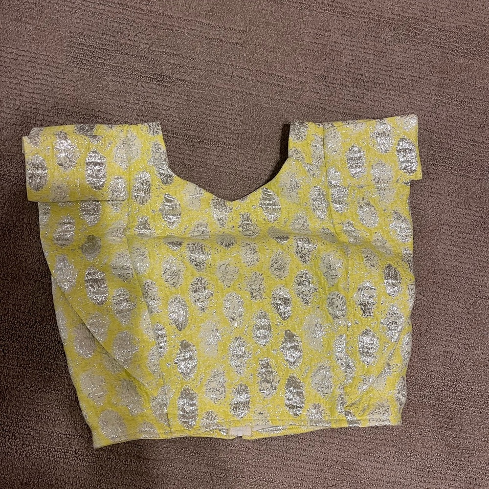 Koch Top NWOT